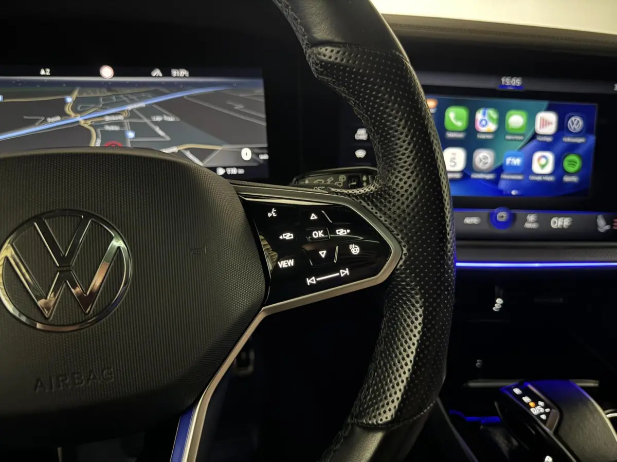 3.0 TSi eHybrid 4MOTION R-Line Pano Lapiz Blue
