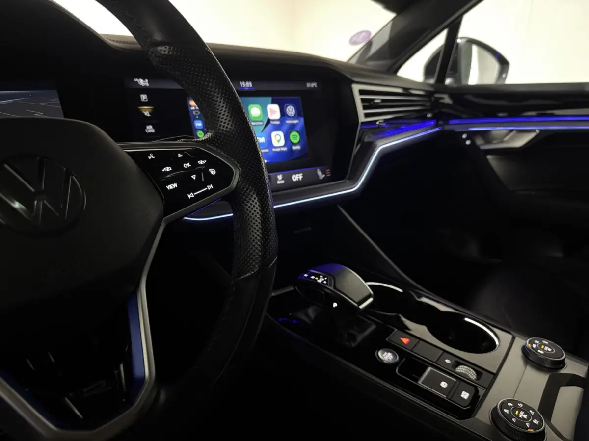 3.0 TSi eHybrid 4MOTION R-Line Pano Lapiz Blue