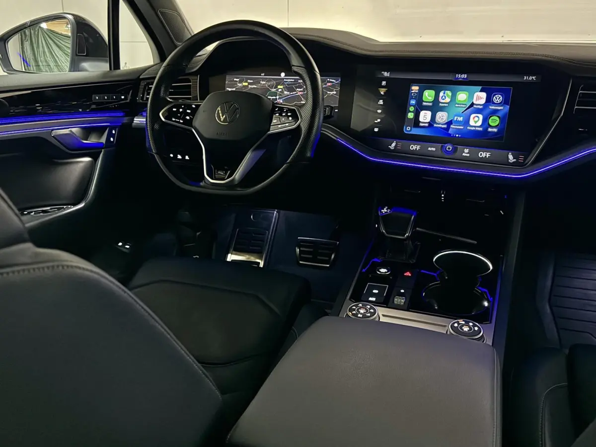 3.0 TSi eHybrid 4MOTION R-Line Pano Lapiz Blue