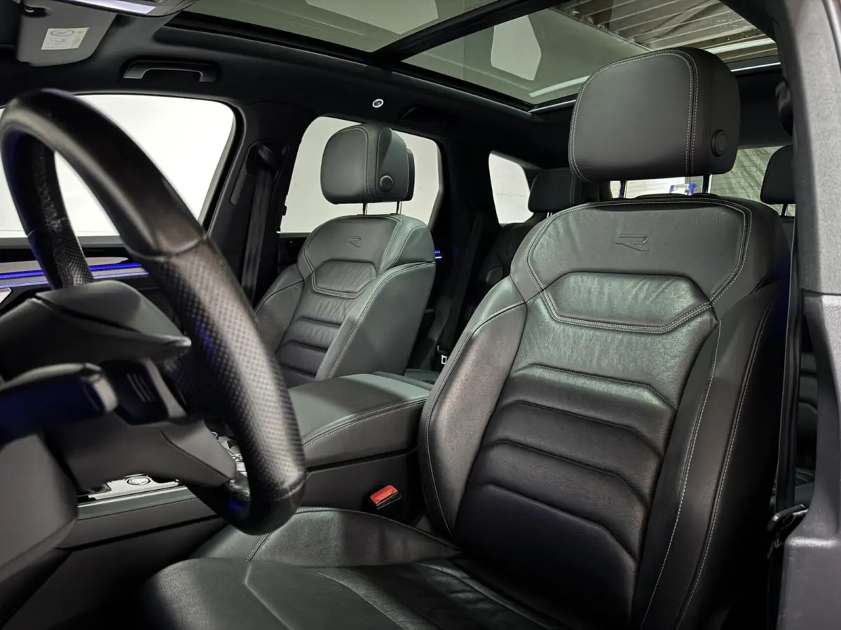 3.0 TSi eHybrid 4MOTION R-Line Pano Lapiz Blue