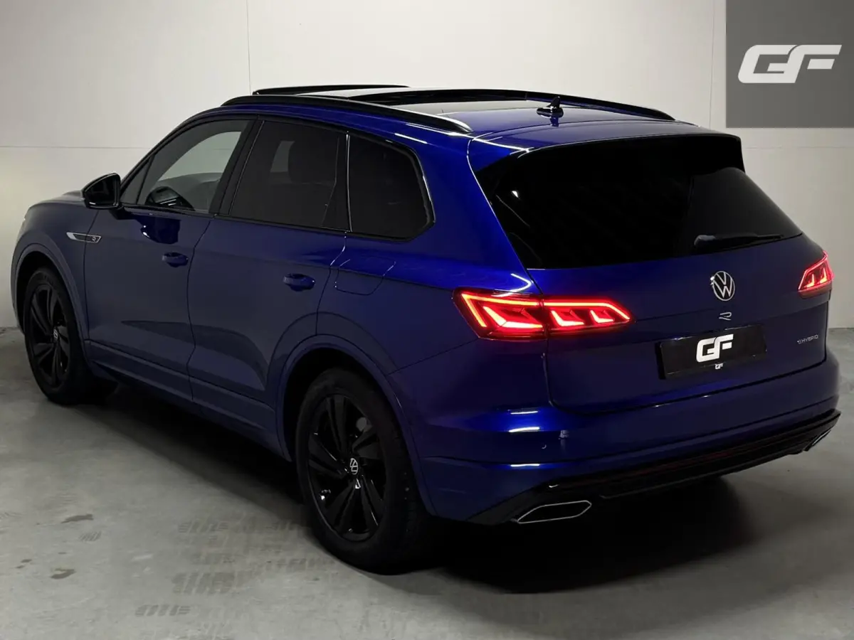 3.0 TSi eHybrid 4MOTION R-Line Pano Lapiz Blue