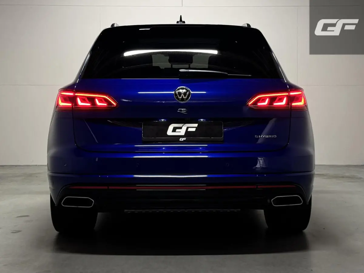 3.0 TSi eHybrid 4MOTION R-Line Pano Lapiz Blue