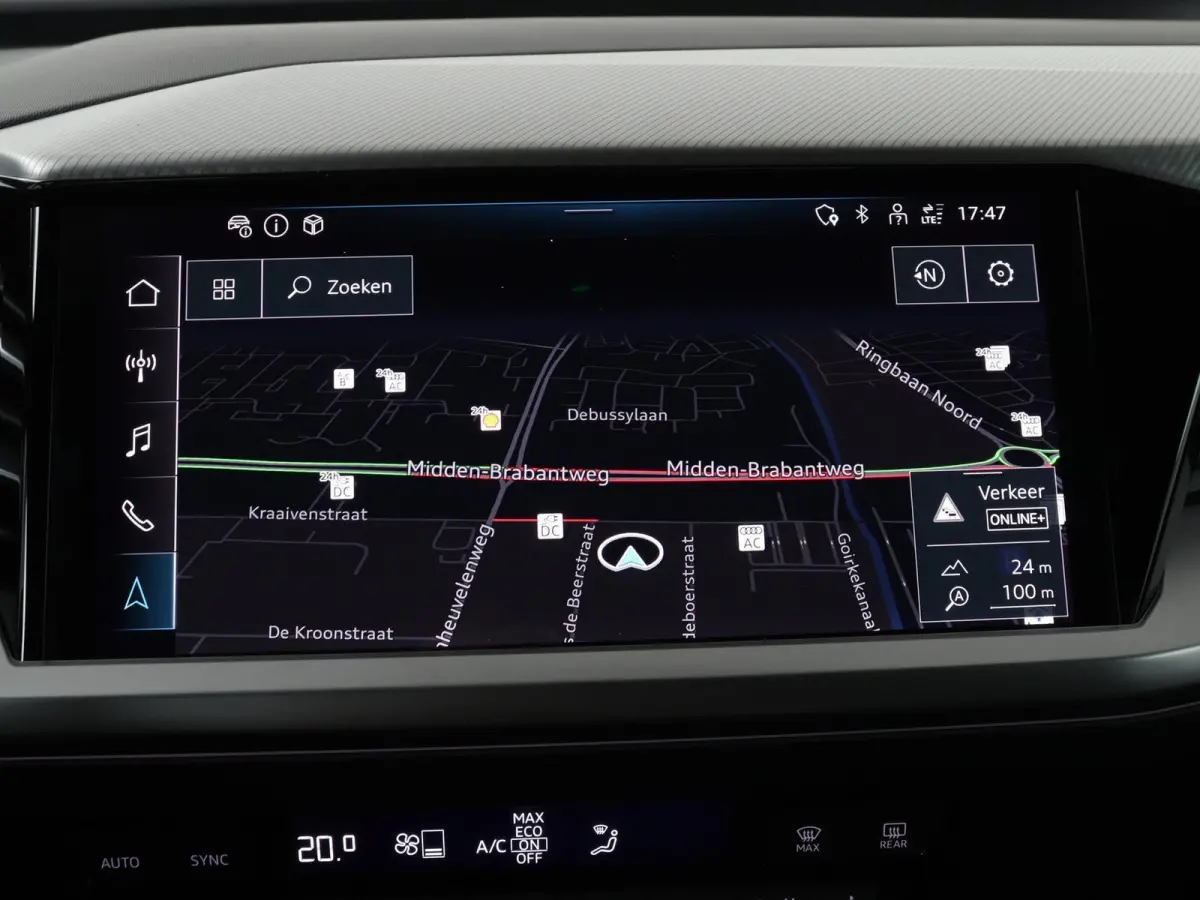 40 Advanced edition 77 kWh 204 PK | Automaat | Navigatie | Stoelverwarming | Apple Carplay | Android Auto | Parkeersensoren achter | Matrix-LED koplampen | Elektrische achterklep |