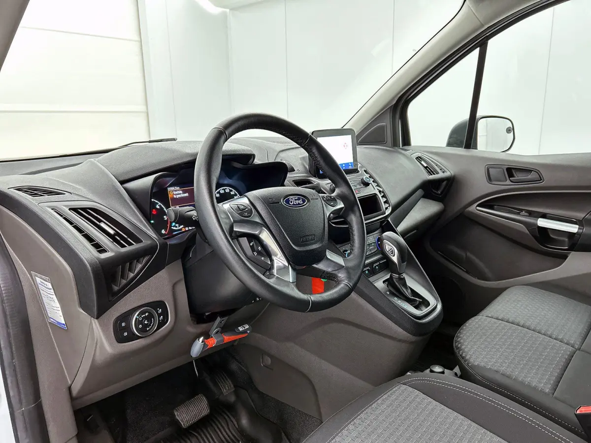 1.5 EcoBlue Automaat L2 Trend Navigatie Airco Parkeersensoren Cruise Control 3Zits Camera DAB+