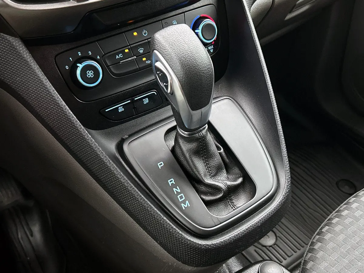 1.5 EcoBlue Automaat L2 Trend Navigatie Airco Parkeersensoren Cruise Control 3Zits Camera DAB+
