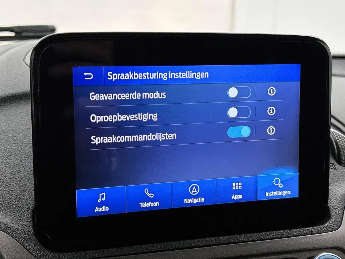 1.5 EcoBlue Automaat L2 Trend Navigatie Airco Parkeersensoren Cruise Control Camera