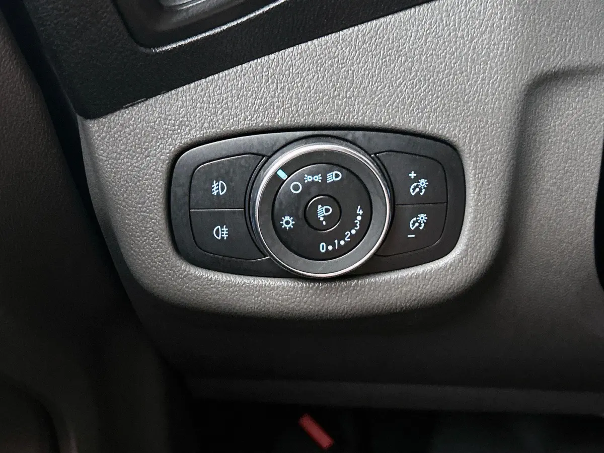 1.5 EcoBlue Automaat L2 Trend Navigatie Airco Parkeersensoren Cruise Control Camera