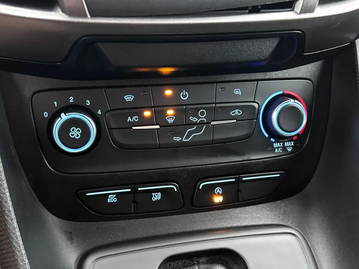 1.5 EcoBlue Automaat L2 Trend Navigatie Airco Parkeersensoren Cruise Control Camera