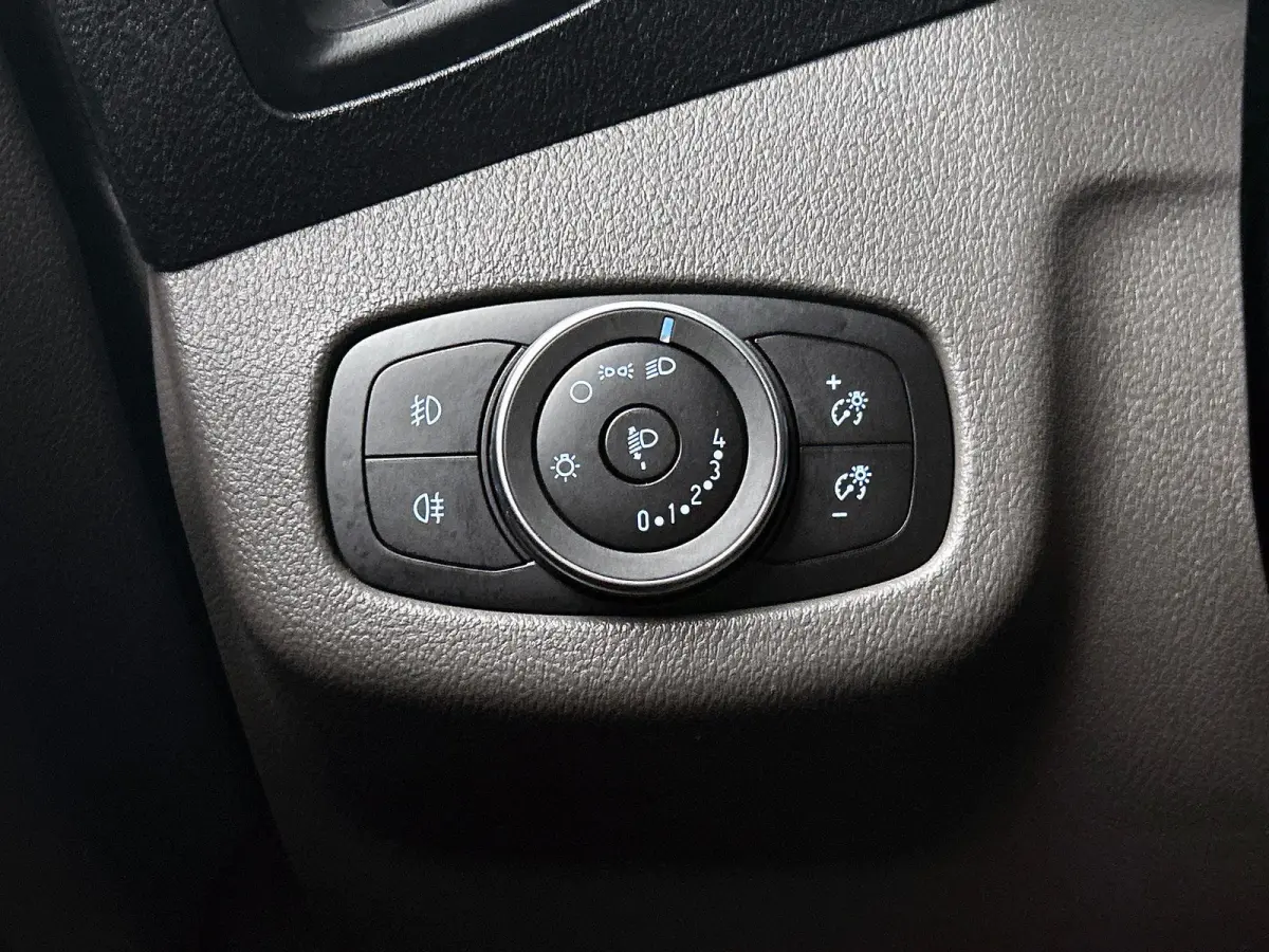 1.5 EcoBlue Automaat L2 Trend Navigatie Airco Parkeersensoren Cruise Control Camera