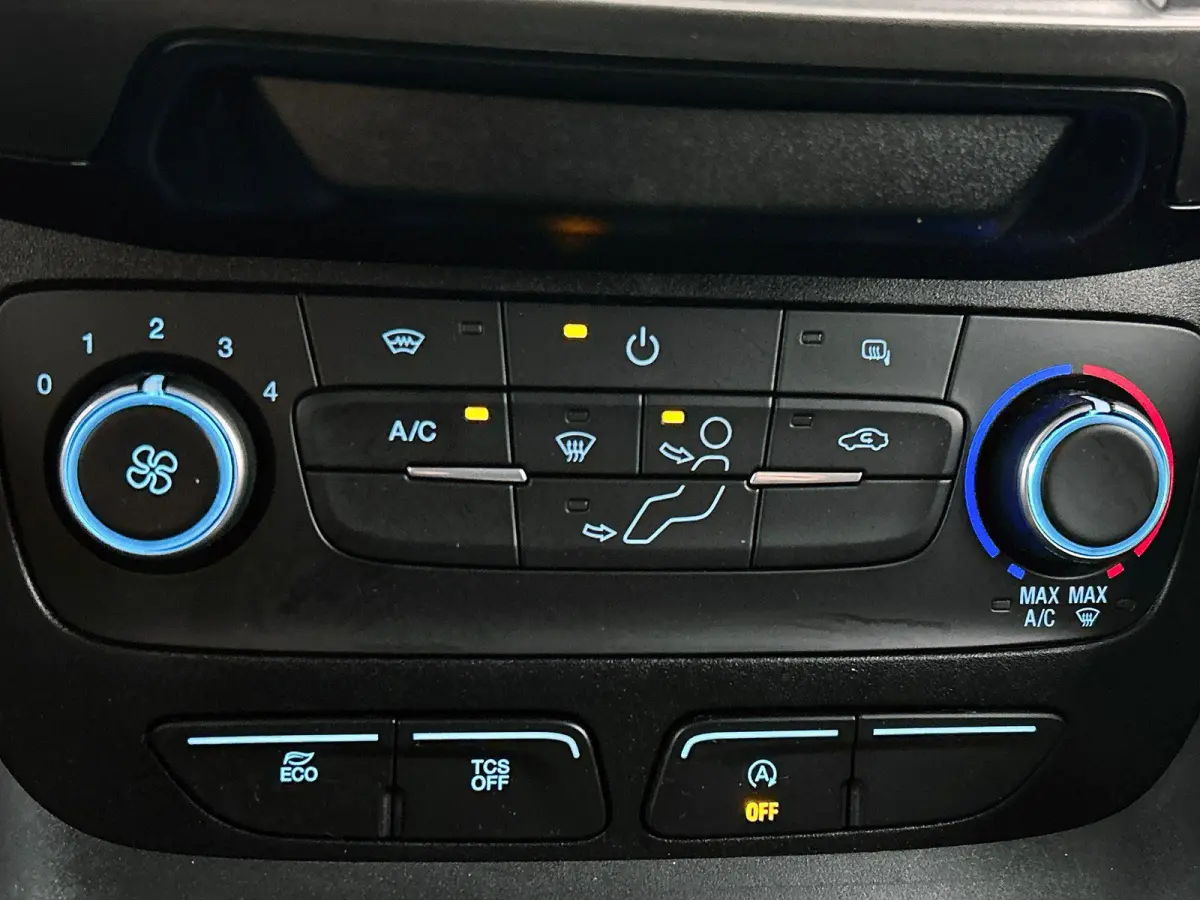 1.5 EcoBlue Automaat L2 Trend Navigatie Airco Parkeersensoren Cruise Control Camera