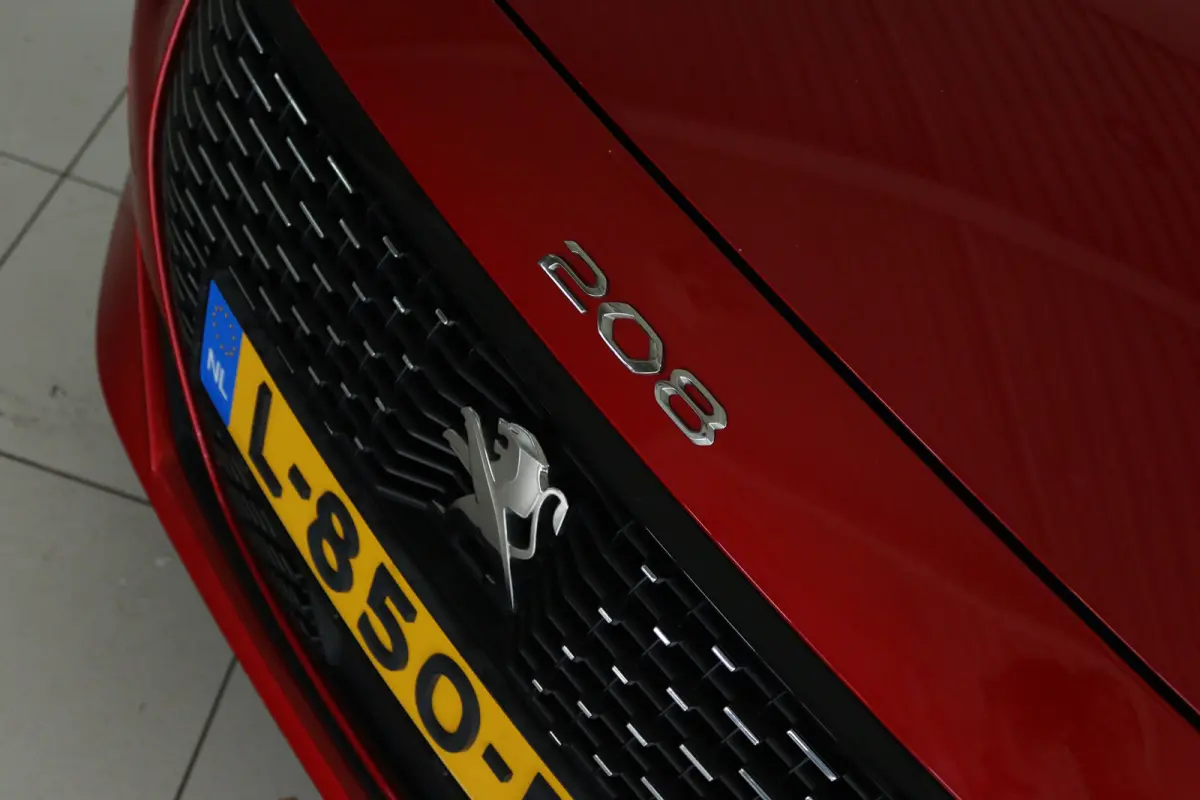 1.2 Turbo GT Pack | Adapt. Cruise | Trekhaak | Camera | Stoelverwarming | Navi | Carplay | Keyless | Climate | 17 Inch | Dodehoekdetectie