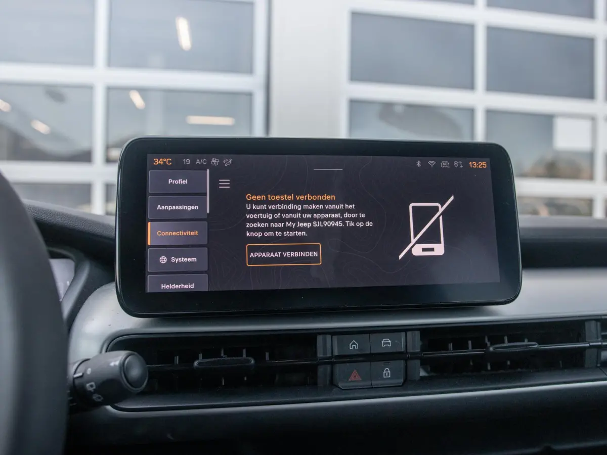 1.2T 4xe Overland | Infotainment&Convenience Pack | Winter Pack | Bicolore