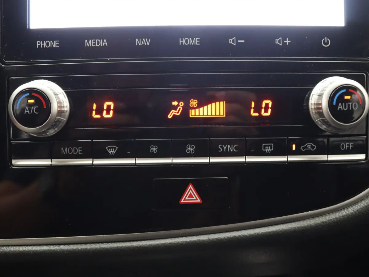 225pk PHEV Intense Apple Carplay/Android Auto | Climate