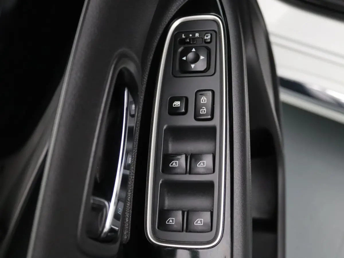 225pk PHEV Intense Apple Carplay/Android Auto | Climate