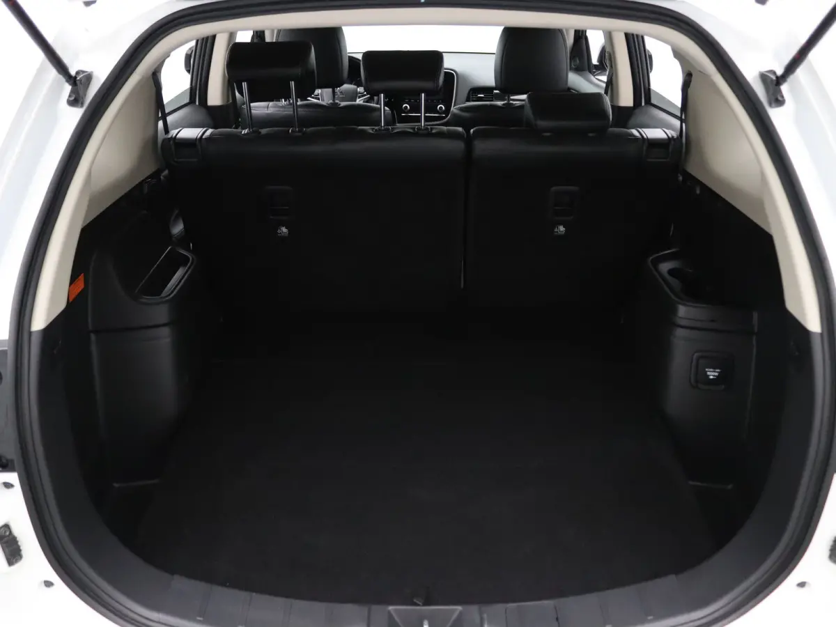 225pk PHEV Intense Apple Carplay/Android Auto | Climate