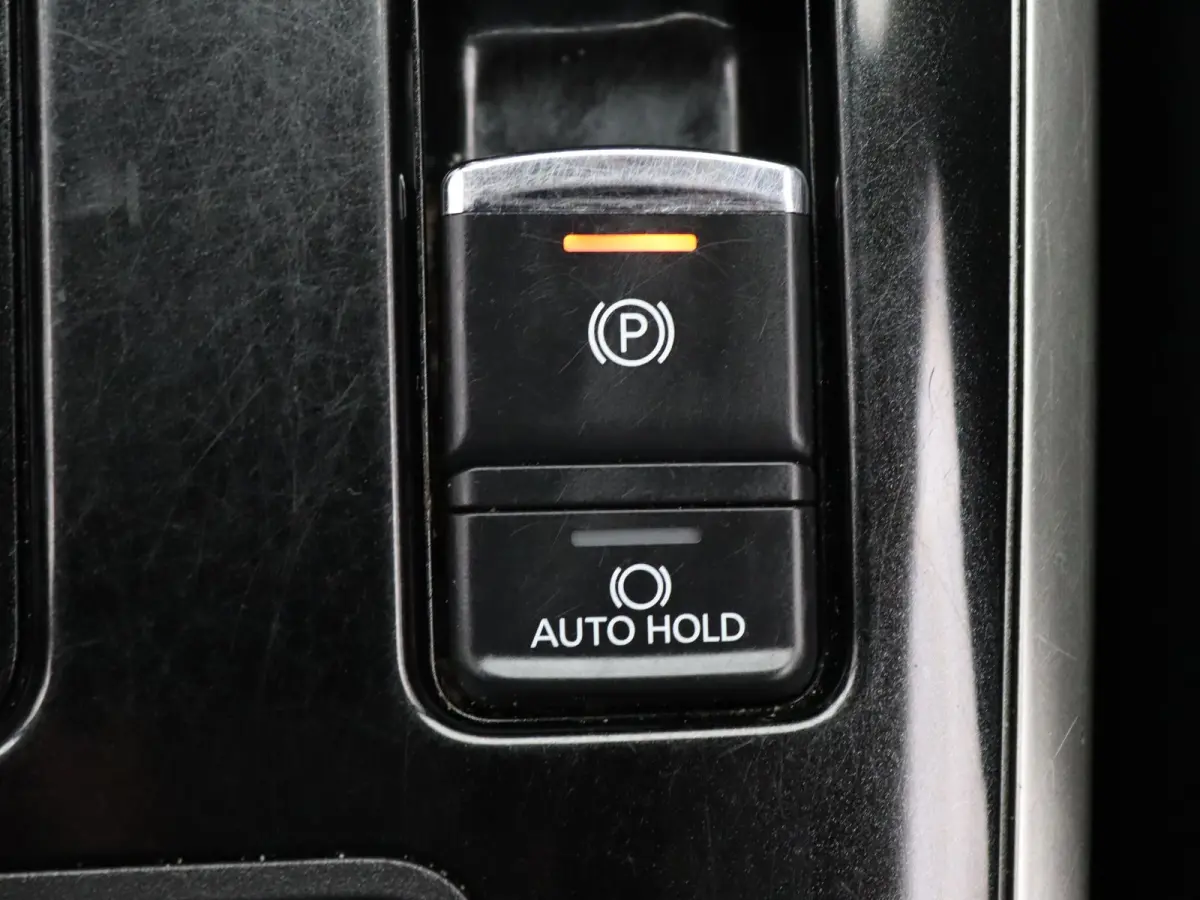 225pk PHEV Intense Apple Carplay/Android Auto | Climate