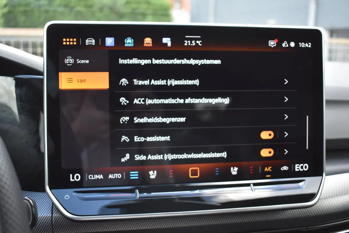 1.5 TSI 272PK eHybrid GTE PHEV | VERLENGDE GARANTIE | PANORAMA DAK | TREKHAAK | CAMERA | NAVIGATIE | APP. CONNECT | NAVIGATIE | ELEKT. STOEL | MASSAGE | CLIMATE CONTROL