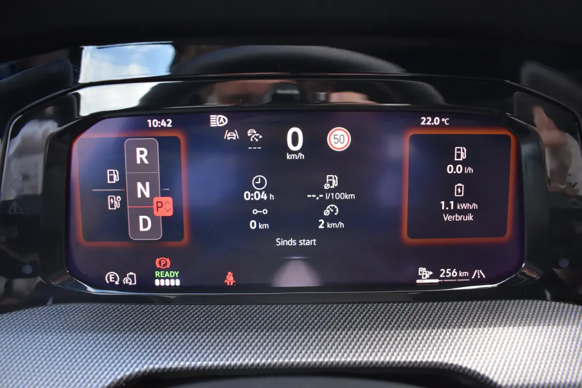 1.5 TSI 272PK eHybrid GTE PHEV | VERLENGDE GARANTIE | PANORAMA DAK | TREKHAAK | CAMERA | NAVIGATIE | APP. CONNECT | NAVIGATIE | ELEKT. STOEL | MASSAGE | CLIMATE CONTROL
