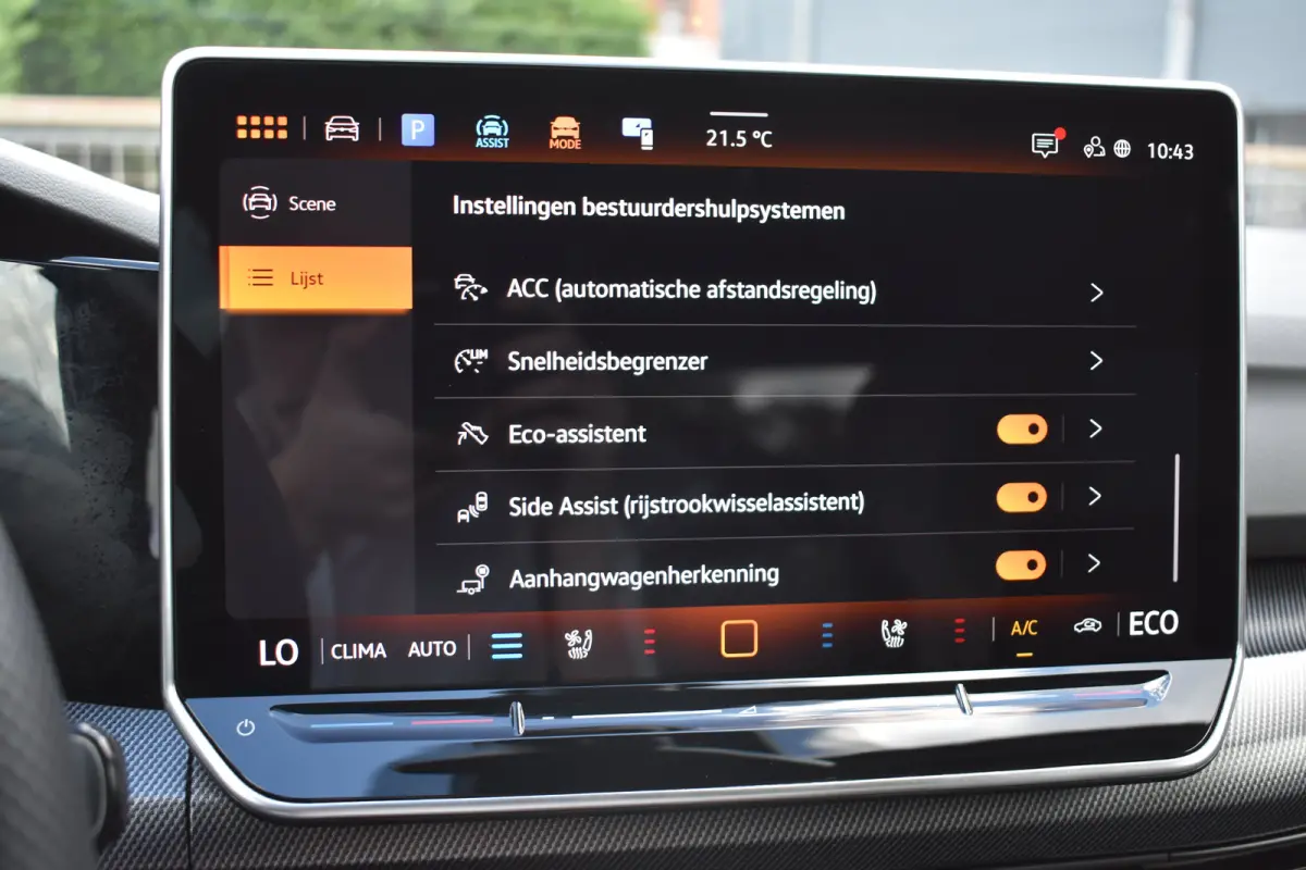 1.5 TSI 272PK eHybrid GTE PHEV | VERLENGDE GARANTIE | PANORAMA DAK | TREKHAAK | CAMERA | NAVIGATIE | APP. CONNECT | NAVIGATIE | ELEKT. STOEL | MASSAGE | CLIMATE CONTROL