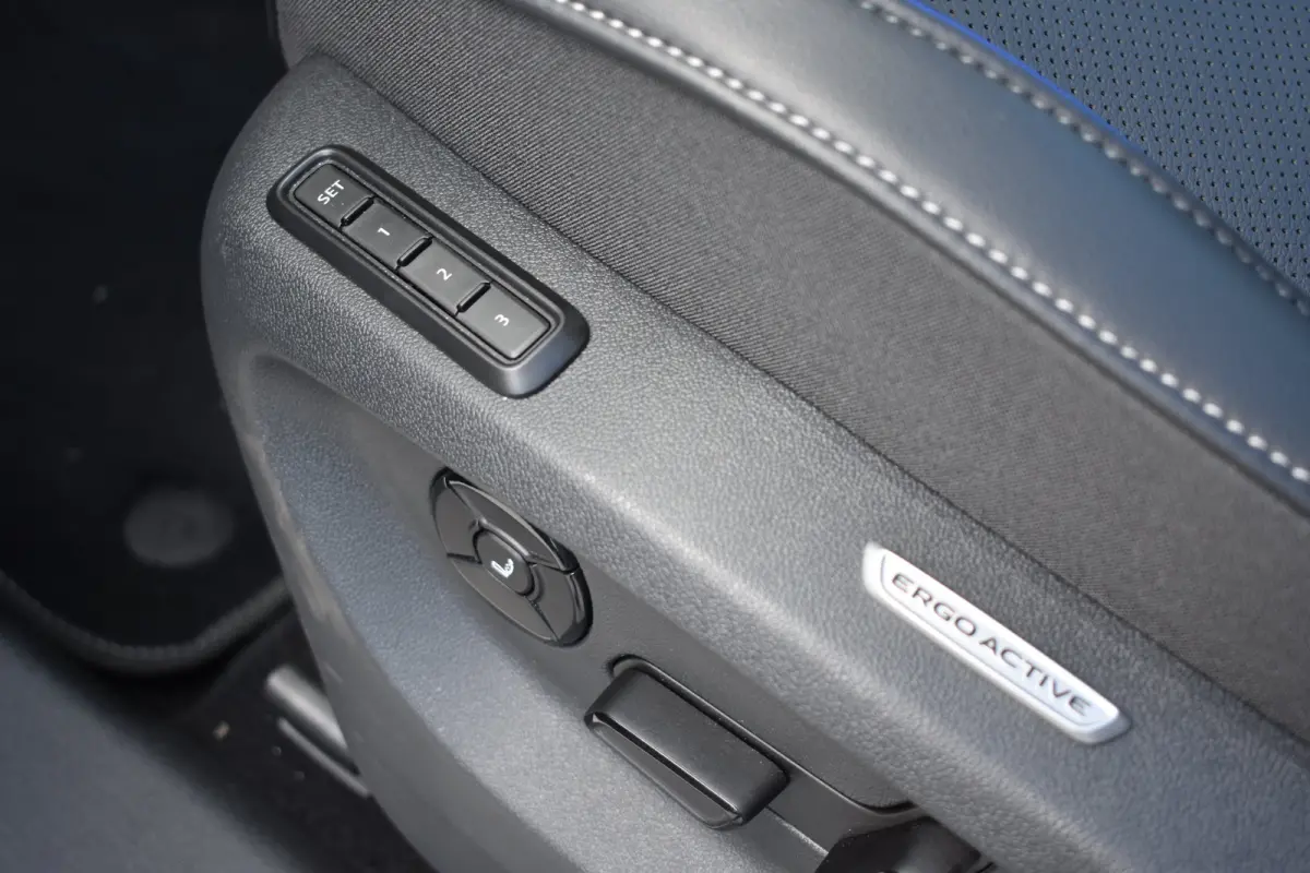 1.5 TSI eHybrid 272PK R-Line | 360 camera | Massage stoelen | Elektrisch wegklapbare trekhaak | Schuif-kanteldak | Head-up display | Harman Kardon | VERLENGDE GARANTIE