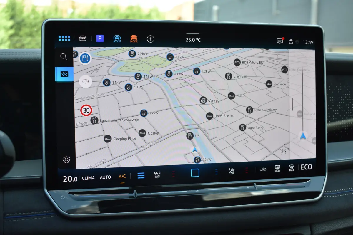 1.5 TSI eHybrid 272PK R-Line | 360 camera | Massage stoelen | Elektrisch wegklapbare trekhaak | Schuif-kanteldak | Head-up display | Harman Kardon | VERLENGDE GARANTIE