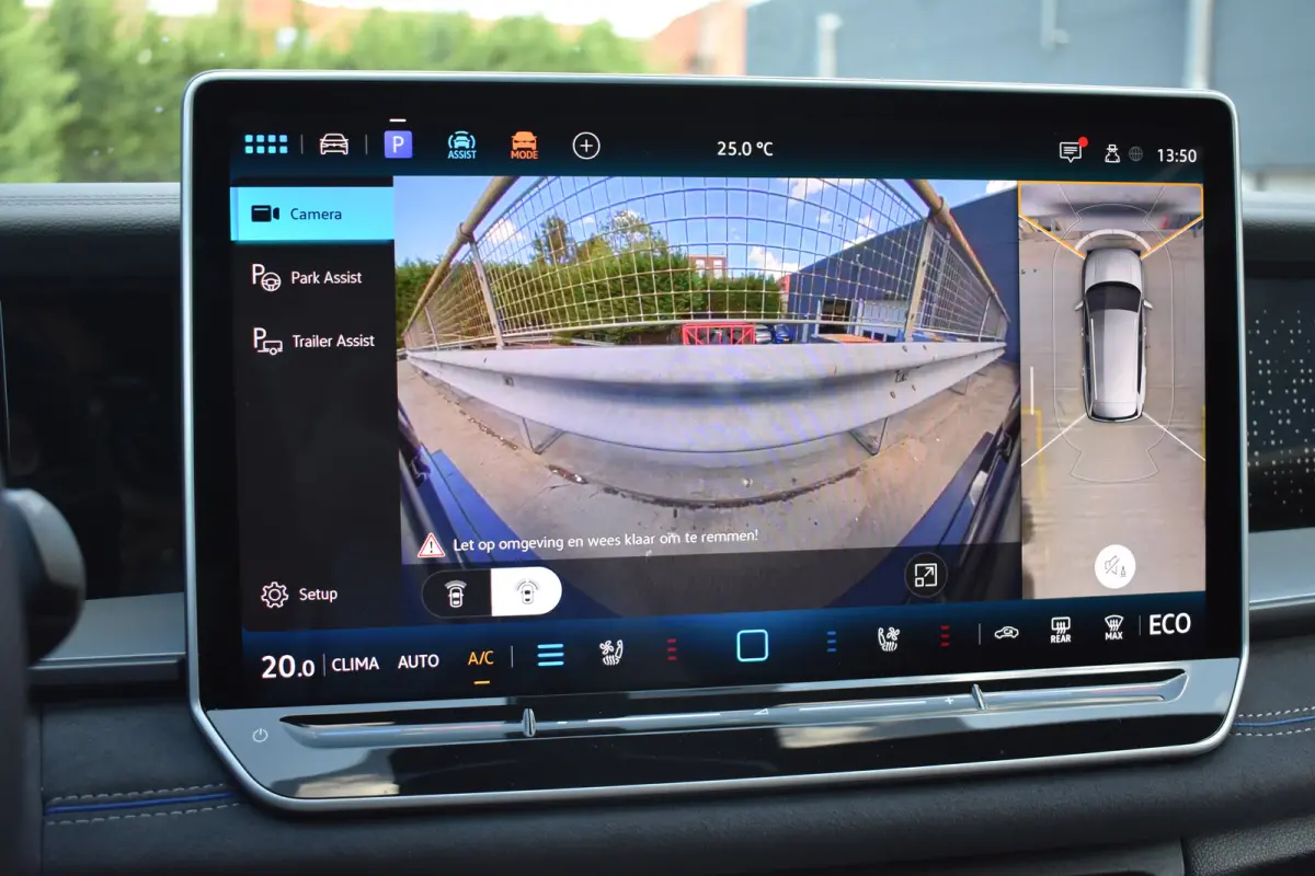 1.5 TSI eHybrid 272PK R-Line | 360 camera | Massage stoelen | Elektrisch wegklapbare trekhaak | Schuif-kanteldak | Head-up display | Harman Kardon | VERLENGDE GARANTIE