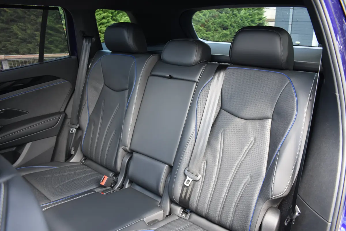 1.5 TSI eHybrid 272PK R-Line | 360 camera | Massage stoelen | Elektrisch wegklapbare trekhaak | Schuif-kanteldak | Head-up display | Harman Kardon | VERLENGDE GARANTIE