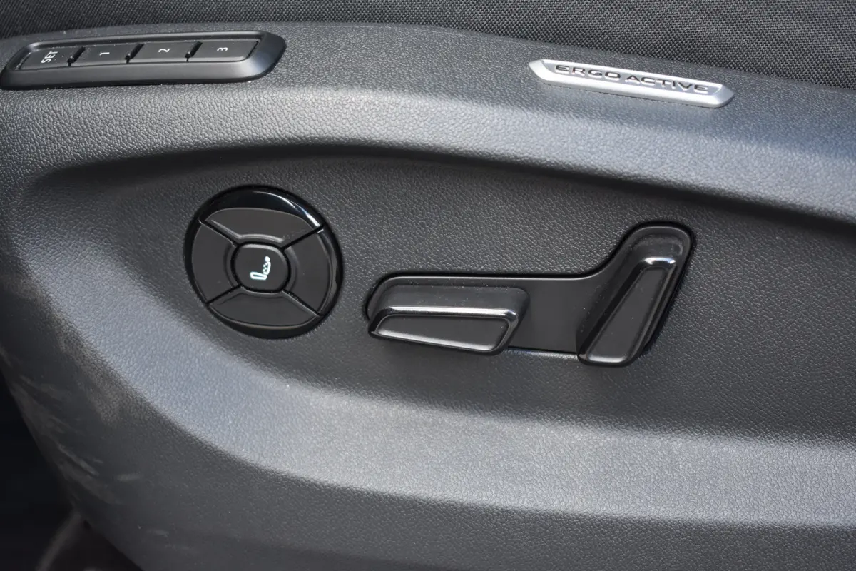 1.5 TSI eHybrid 272PK R-Line | 360 camera | Massage stoelen | Elektrisch wegklapbare trekhaak | Schuif-kanteldak | Head-up display | Harman Kardon | VERLENGDE GARANTIE