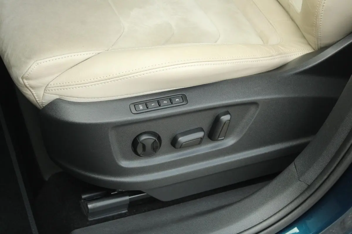 1.5 TSI 150pk DSG Style Business 7p. | Trekhaak | Elektrische Stoelen | Stoelverwarming | 360 Camera