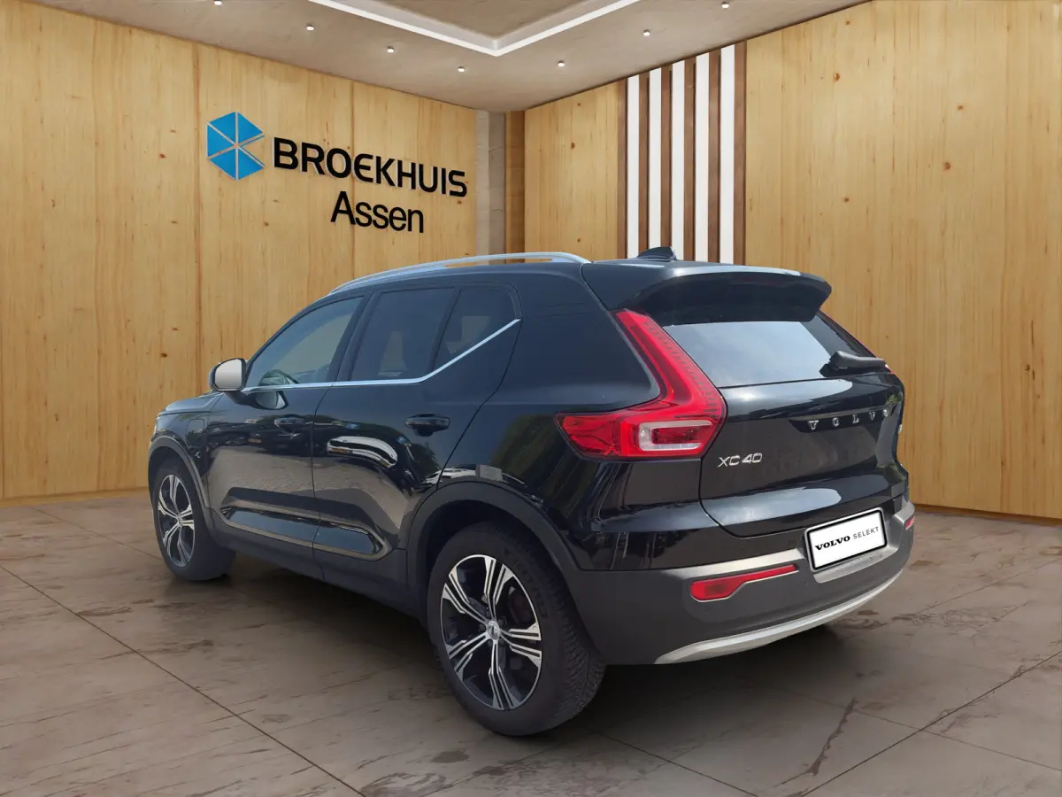 1.5 T5 Inscription | Stoel + Stuur Verwarming | Keyless start / entry | DAB | Apple / Android Carplay |