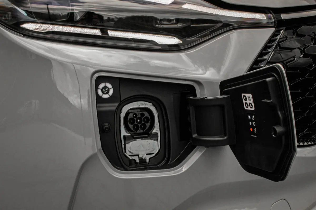 340 L2H1 SPORT 71 kWh 218PK /JB-EDITION /B&O GELUID /370KM RANGE /APPLE CARPLAY /DRIVERS- PACK/FULL OPTION
