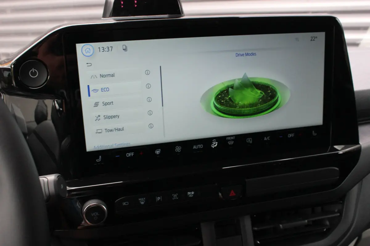 340 L2H1 SPORT 71 kWh 218PK /JB-EDITION /B&O GELUID /370KM RANGE /APPLE CARPLAY /DRIVERS- PACK/FULL OPTION