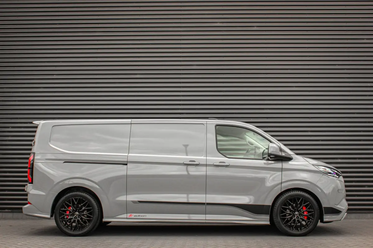 Cust. 340 L2H1 SPORT 71 kWh 218PK / JB-EDITON / B&O GELUID / 370KM RANGE / APPLE CARPLAY /DRIVERS- PACK/FULL OPTION