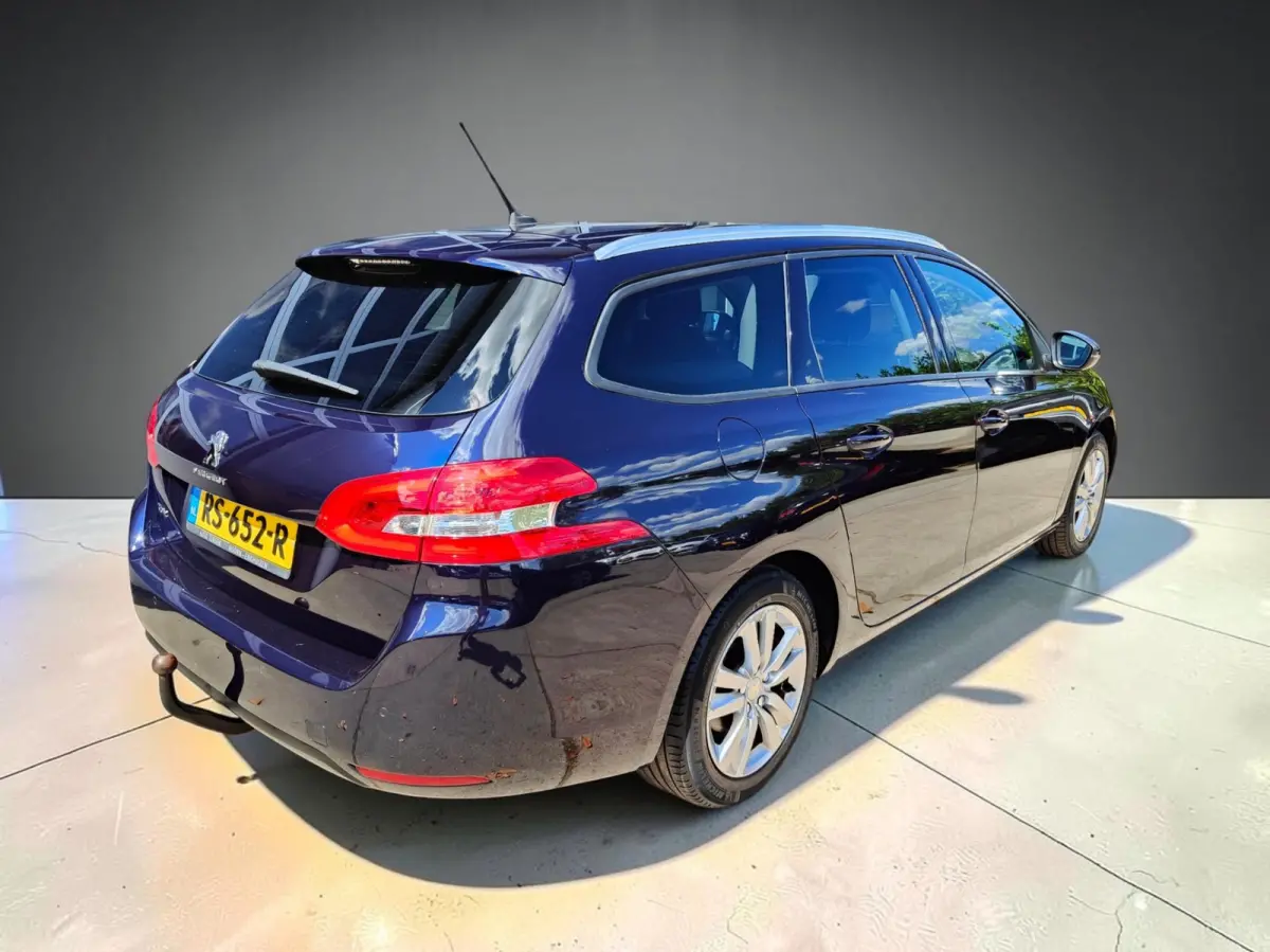 1.2 PureTech Blue Lease Premium Nieuwe Distributie!