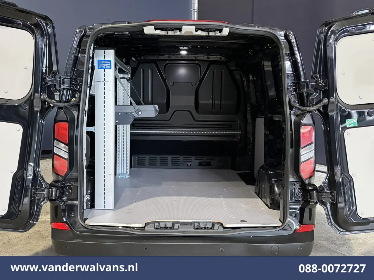 2.0 TDCI 136pk L1H1 Euro6 Airco | Camera | Apple Carplay | LED | Cruisecontrol Android Auto, Verwarmde voorruit, Stoelverwarming, Parkeersensoren, Bijrijdersbank, 2740kg trekvermogen