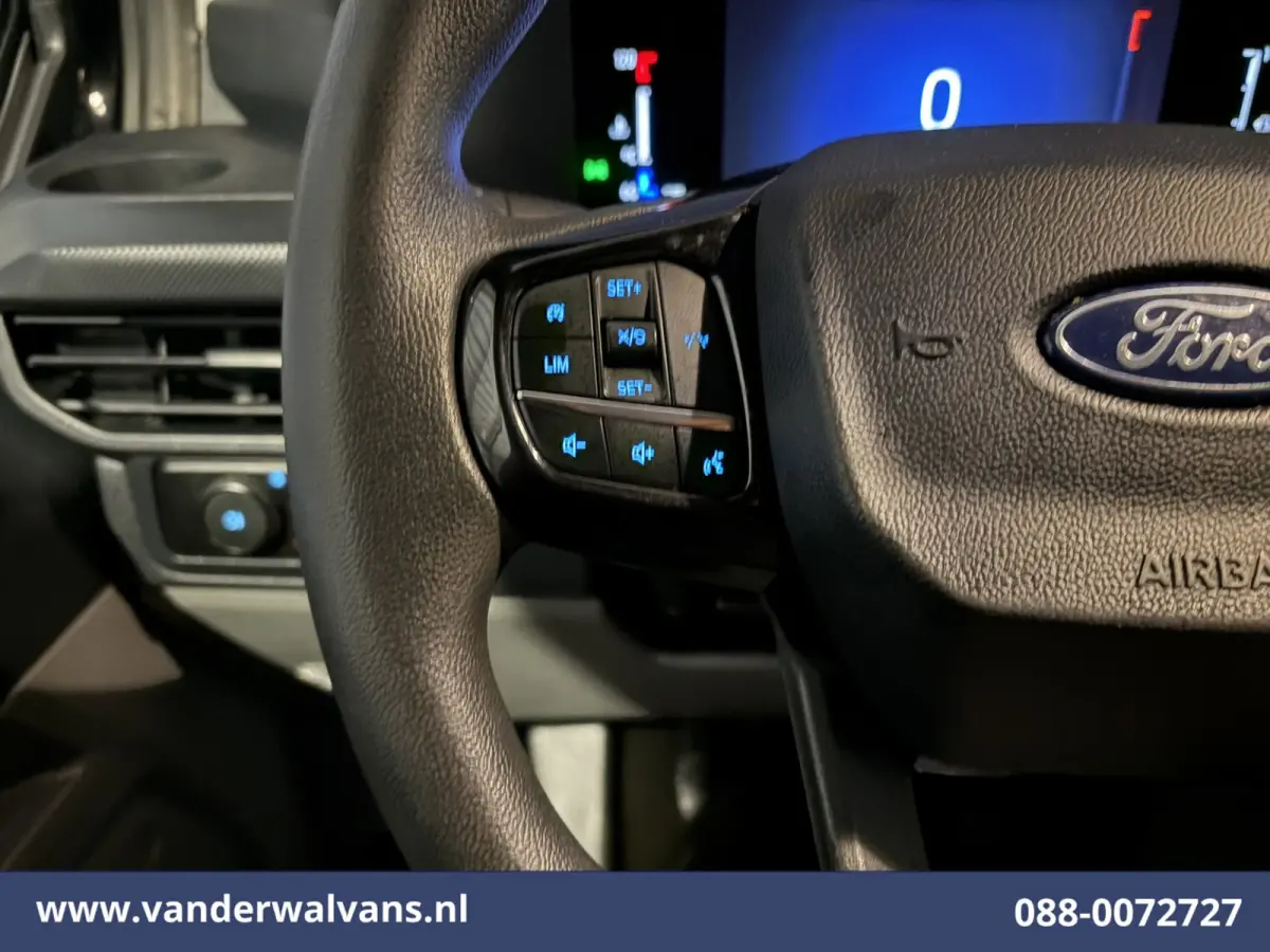 2.0 TDCI 136pk L1H1 Euro6 Airco | Camera | Apple Carplay | LED | Cruisecontrol Android Auto, Verwarmde voorruit, Stoelverwarming, Parkeersensoren, Bijrijdersbank, 2740kg trekvermogen