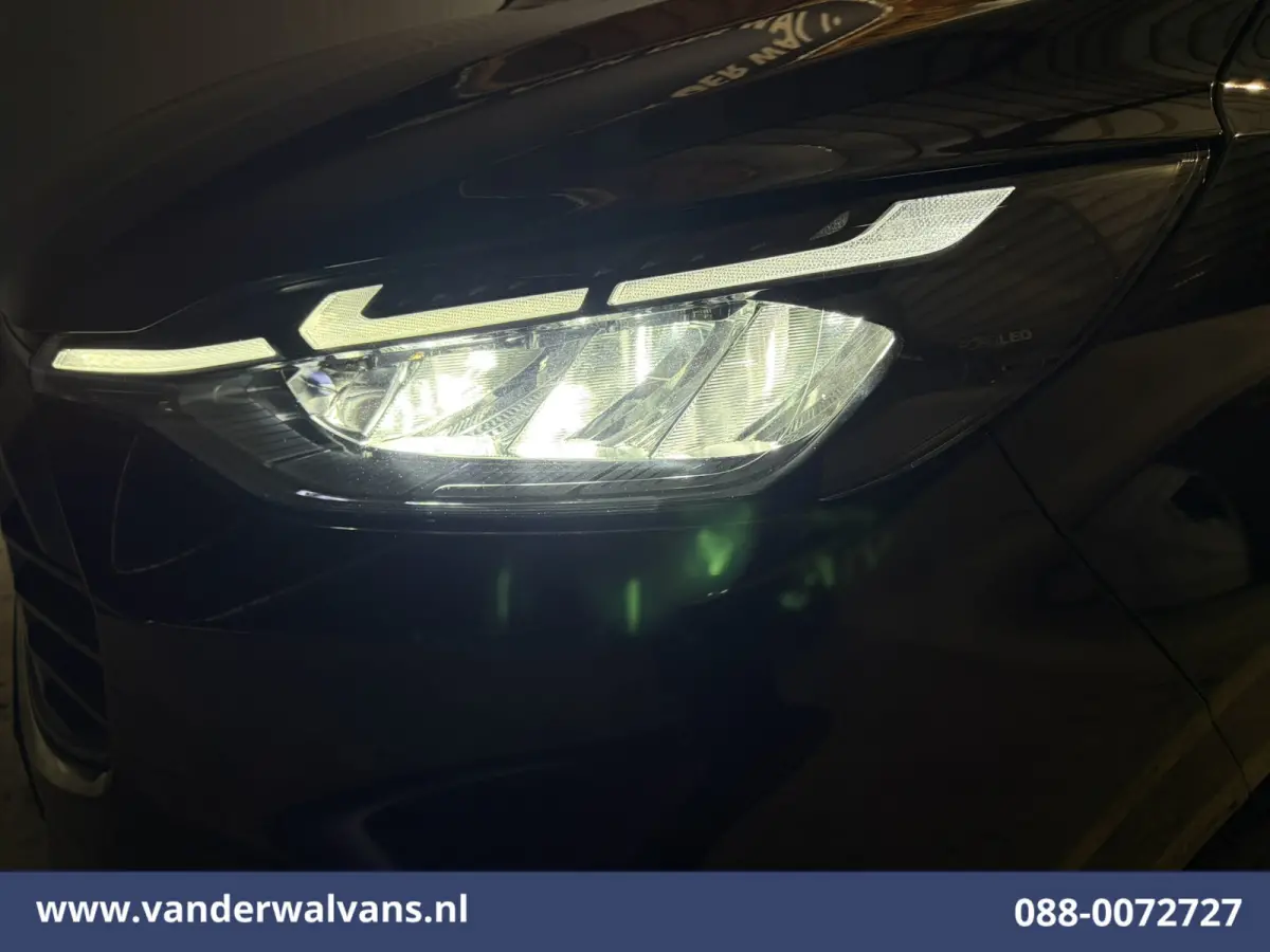 2.0 TDCI 136pk L1H1 Euro6 Airco | Camera | Apple Carplay | LED | Cruisecontrol Android Auto, Verwarmde voorruit, Stoelverwarming, Parkeersensoren, Bijrijdersbank, 2740kg trekvermogen