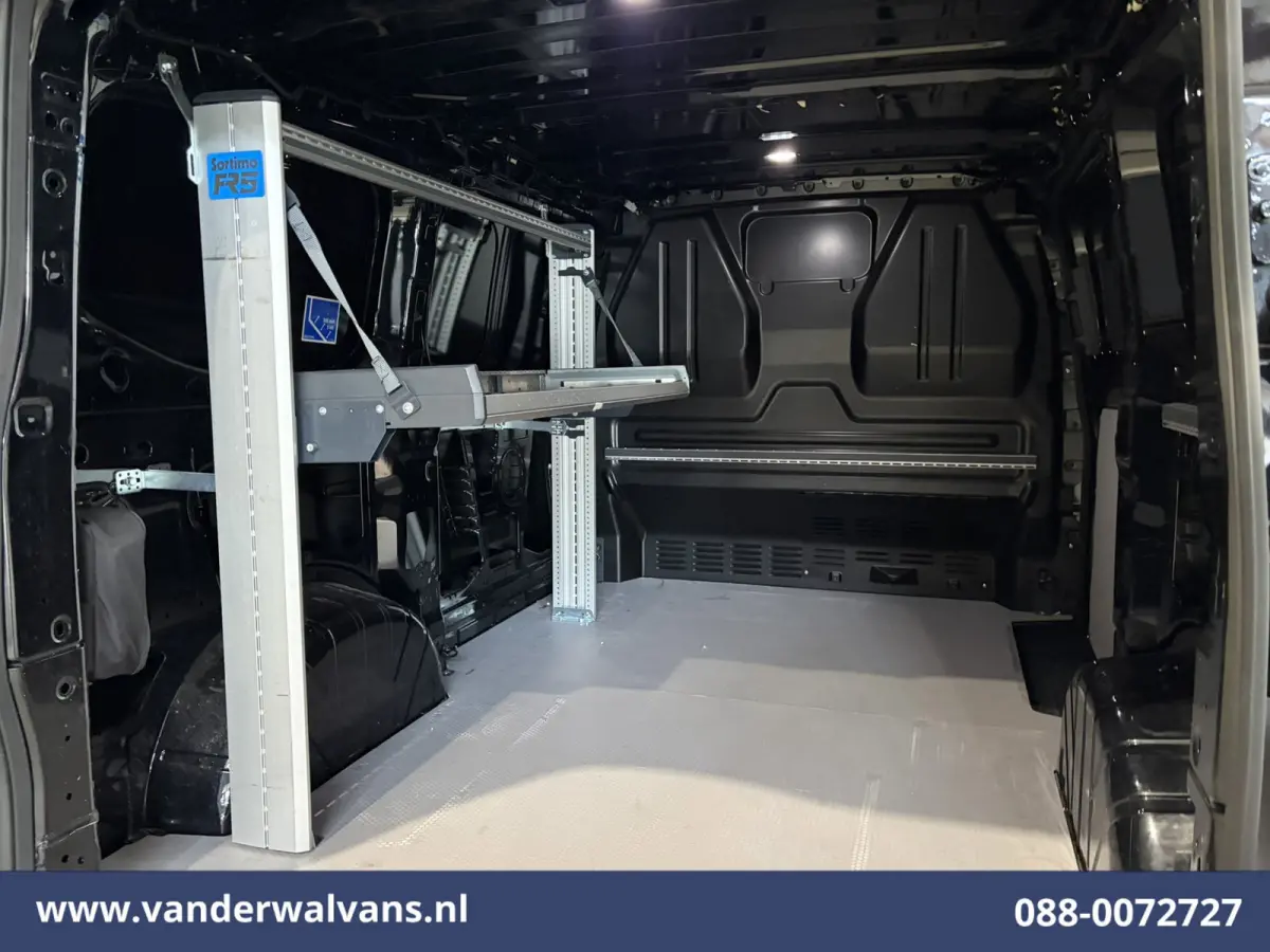 2.0 TDCI 136pk L1H1 Euro6 Airco | Camera | Apple Carplay | LED | Cruisecontrol Android Auto, Verwarmde voorruit, Stoelverwarming, Parkeersensoren, Bijrijdersbank, 2740kg trekvermogen