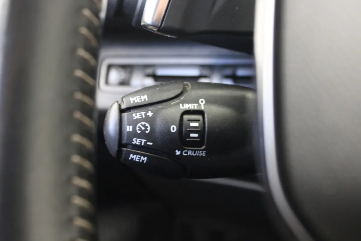 1.2 PureTech Active Avantage |Navi|Carplay|