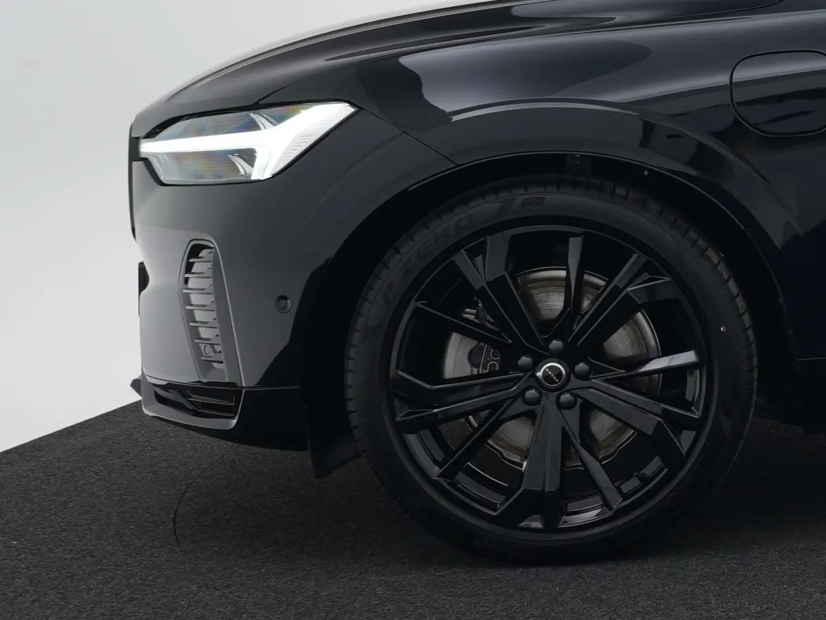 T6 Recharge Plus Black Edition | Luchtvering | Head-Up | Harman/Kardon | 360° Camera | Panoramadak | Nappa Sportstoel