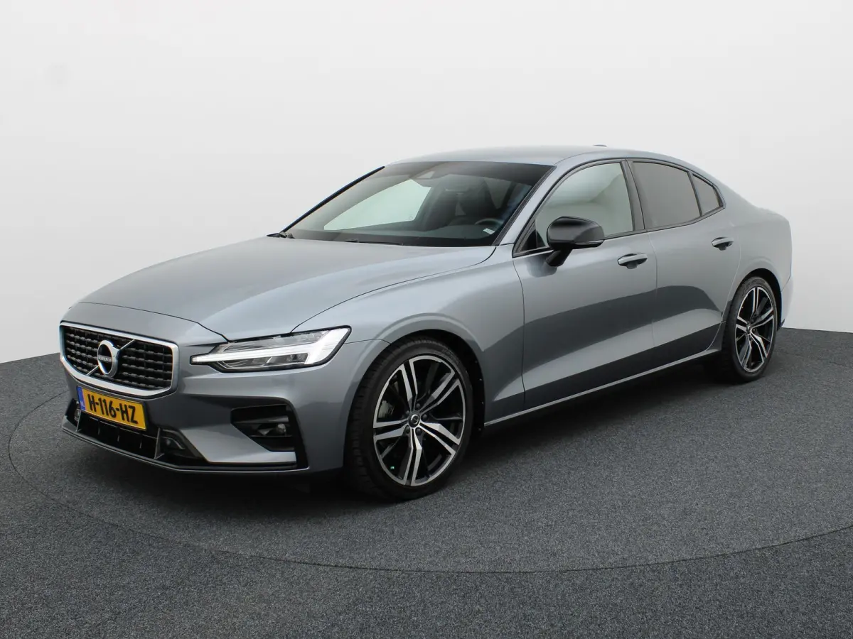 2.0 T4 R-Design | Camera | Memory | BLIS | 19'' | Prijs Rijklaar!!