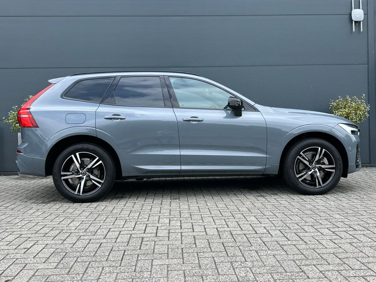 2.0 Recharge T6 AWD R-Design | Luchtvering | Google | Harman/Kardon | 360 Camera |