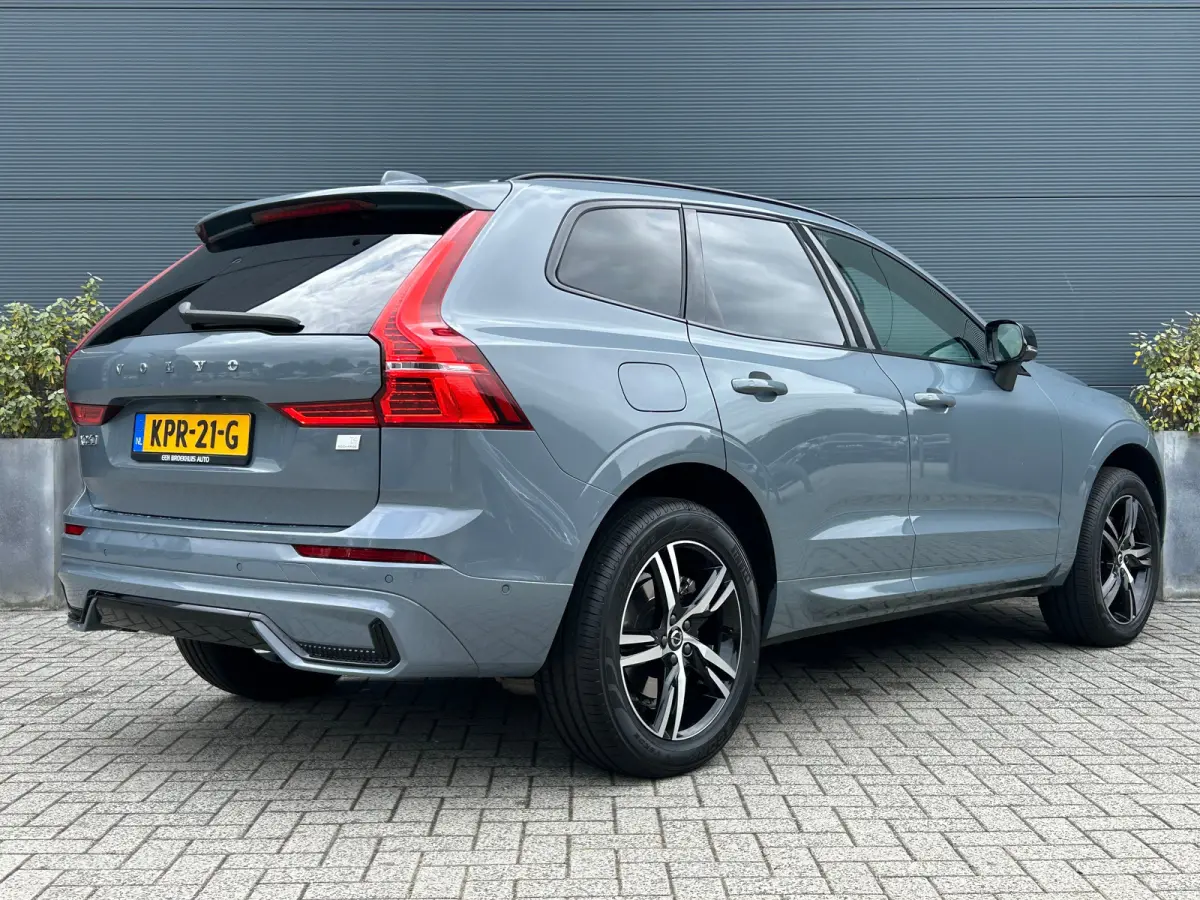 2.0 Recharge T6 AWD R-Design | Luchtvering | Google | Harman/Kardon | 360 Camera |