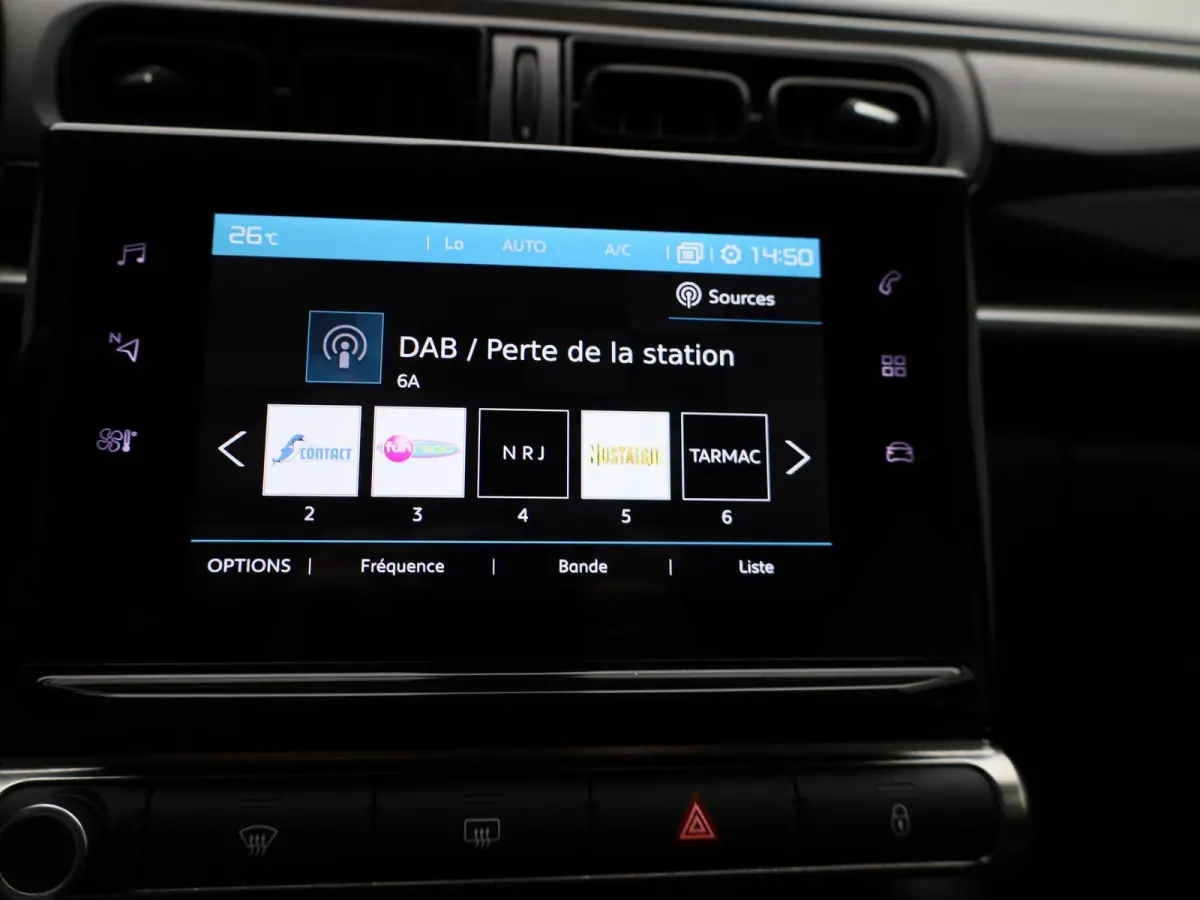 1.2 PureTech 82 S&S MAN Feel | Apple Carplay/Android Auto | Climate Control | Parkeersensoren |