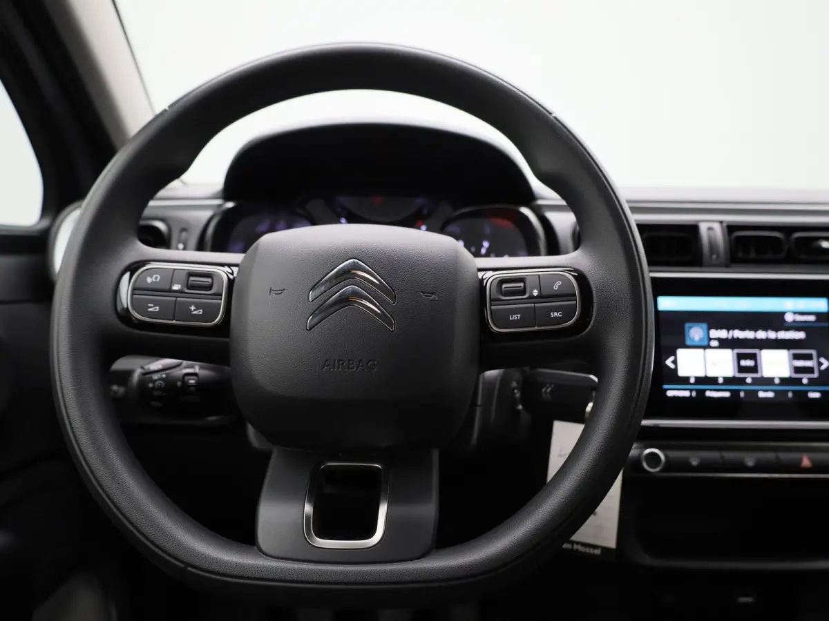 1.2 PureTech 82 S&S MAN Feel | Apple Carplay/Android Auto | Climate Control | Parkeersensoren |