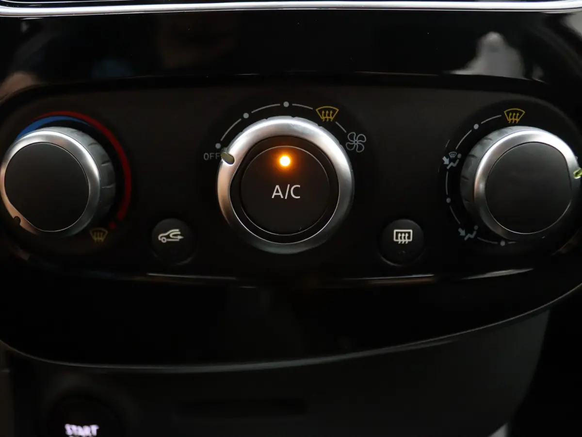 90pk TCe Limited Airco | Navi