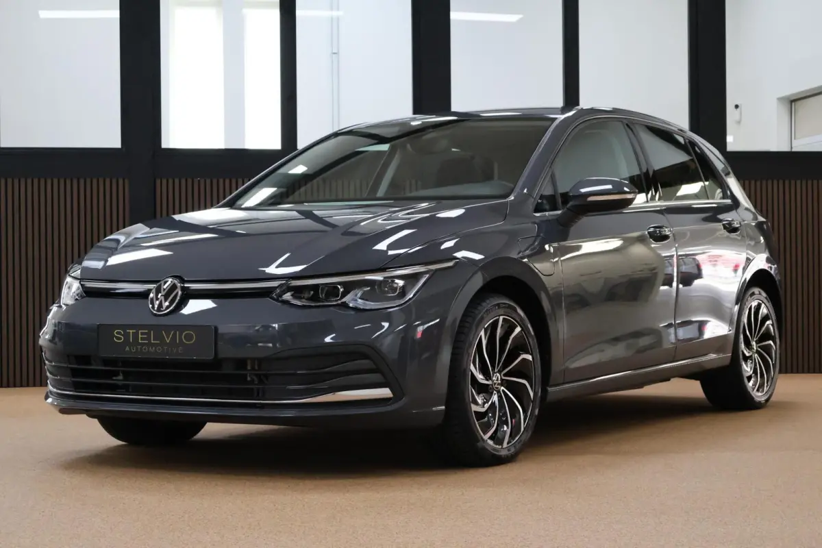 1.4 eHybrid Style DSG | 204 PK | 10.500 km!!