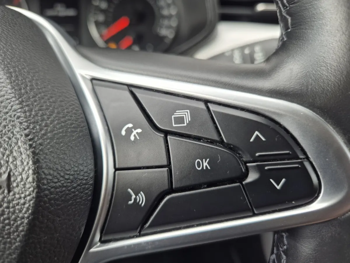1.0 TCe 90 Automaat Techno,stoel/stuurverwarming,trekhaak,Navigatie,Carplay,Camera,parkcontrol,