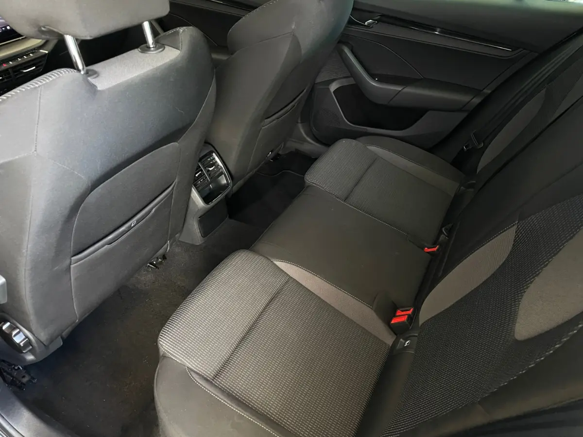 1.0 e-TSI DSG AUTOMAAT ORG NL DEALEROND 1EIG|VIRTUAL.COCKPIT|CARPLAY|STOELVRM|LANE.ASSIST|
