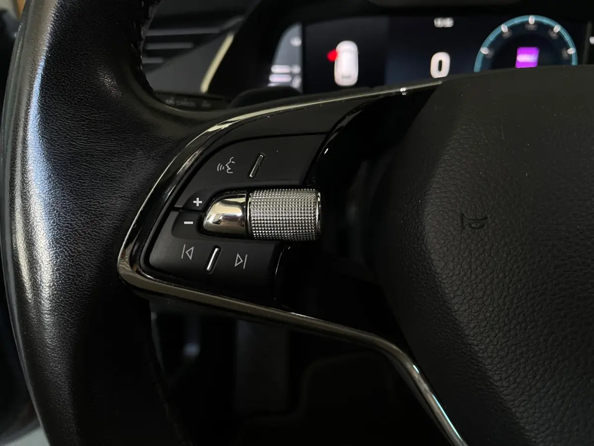 1.0 e-TSI DSG AUTOMAAT ORG NL DEALEROND 1EIG|VIRTUAL.COCKPIT|CARPLAY|STOELVRM|LANE.ASSIST|